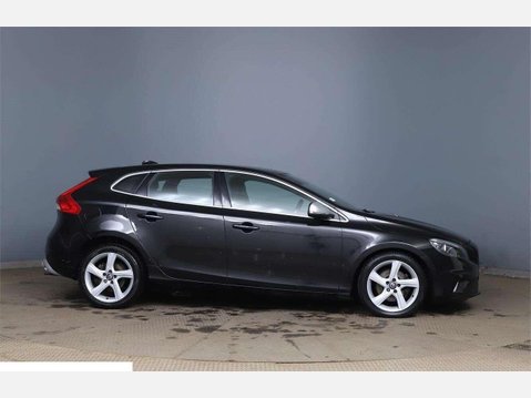 Volvo V40 2.0 T2 R-Design Euro 6 (s/s) 5dr 8