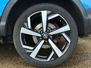 Nissan Qashqai 1.6 Qashqai Tekna dCi CVT 5dr 30