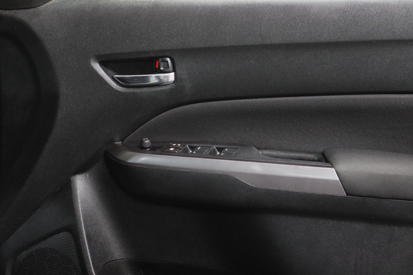 2021 Suzuki Vitara — image 32