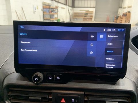 Peugeot Partner BLUEHDI PROFESSIONAL L1 21
