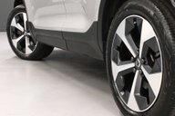 Volvo XC40 2.0 XC40 + B4 MHEV AWD Auto 5dr 31