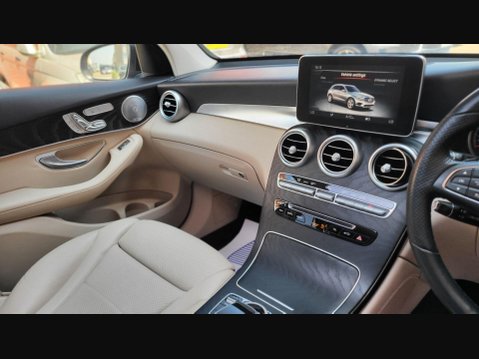 Mercedes-Benz GLC GLC 220 D 4MATIC SPORT PREMIUM PLUS 13