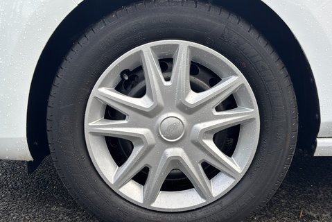 Ford Fiesta 1.5 Tdci Panel Van - Air Con 25