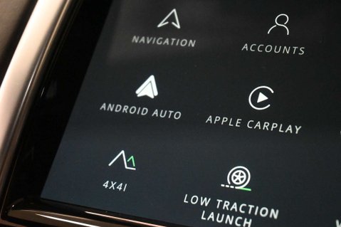 Land Rover Discovery Sport 1.5 Discovery Sport R-Dynamic HSE P300e Auto 4WD 5dr 19