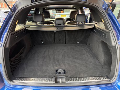 Mercedes-Benz GLC 3.0 GLC350d V6 AMG Line (Premium Plus) SUV 5dr Diesel G-Tronic 4MATIC 40