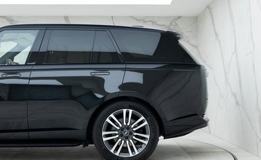 Land Rover Range Rover P400 HSE 24