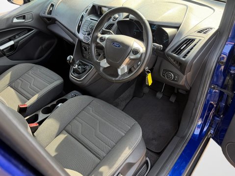 Ford Tourneo Connect 1.5 TDCi 120 Titanium 5dr 19