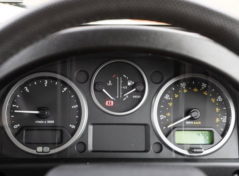 Land Rover Defender 110 Heritage Station Wagon 18