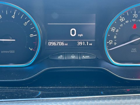 Peugeot 2008 PURETECH ALLURE 13