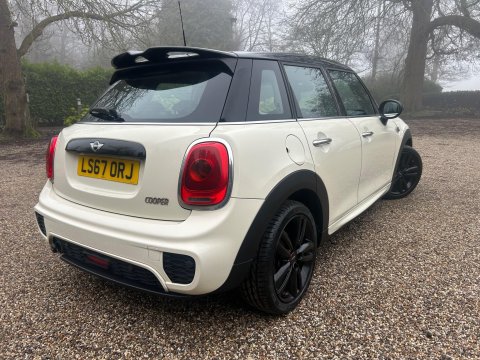 Mini Hatch 1.5 Cooper Euro 6 (s/s) 5dr 8