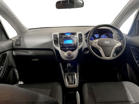 Hyundai ix20 1.6 SE Hatchback 5dr Petrol Auto Euro 6 (125 ps) DAB Radio 18