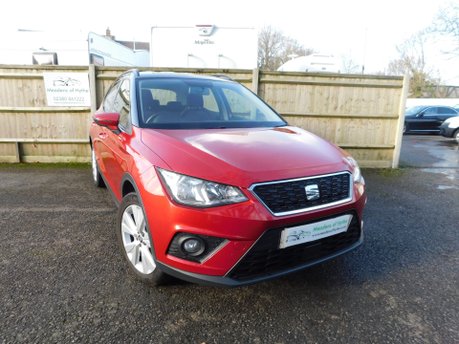 SEAT Arona 1.0 TSI SE TECHNOLOGY 5 Dr 1