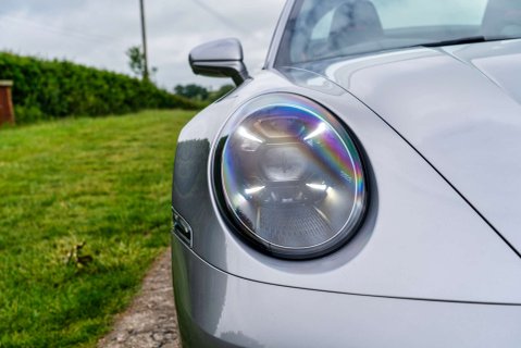 Porsche 911 Targa 4 GTS PDK 17