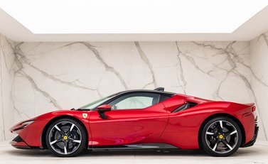 Ferrari SF90 Stradale 2