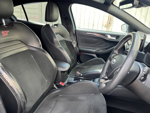 Ford Focus 2.3T EcoBoost ST Hatchback 5dr Petrol Manual Euro 6 (s/s) (280 ps) 11