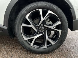 Toyota C-HR 1.8 C-HR-Dynamic HEV CVT 5dr 13