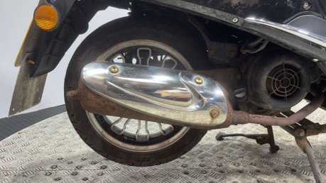 Lexmoto Vienna 2021 11K RUNNING PROJECT SCOOTER SPARES OR REPAIR 125CC CUSTOM BIKE 29