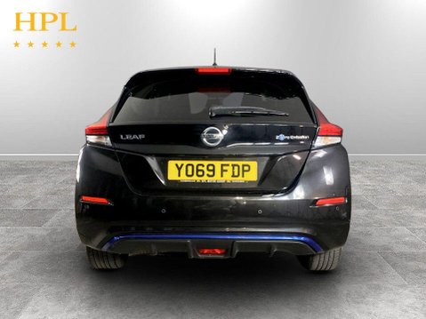 Nissan LEAF 40kWh N-Connecta Hatchback 5dr Electric Auto (150 ps) Bluetooth - DAB Radi 6