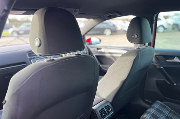 Volkswagen Golf 2.0 TDI BlueMotion Tech GTD 5 Door 29