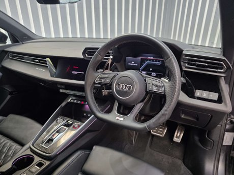 Audi S3 2.0 TFSI Black Edition Sportback 5dr Petrol S Tronic quattro Euro 6 (s/s) ( 44