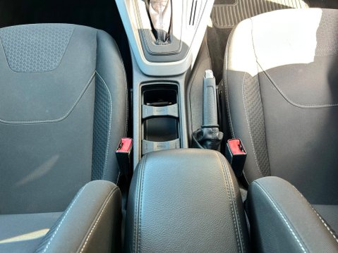 Ford Focus ZETEC 27