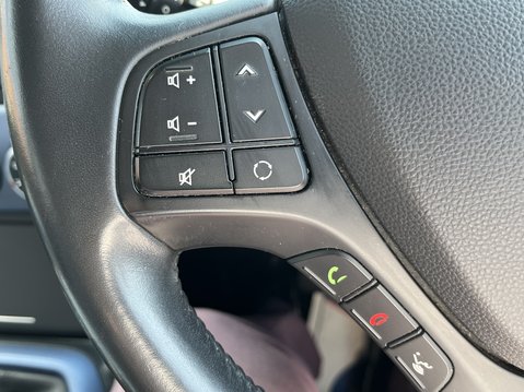 Hyundai i10 1.2 Premium 5dr 18