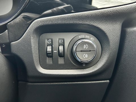 Vauxhall Corsa SRI PREMIUM 29