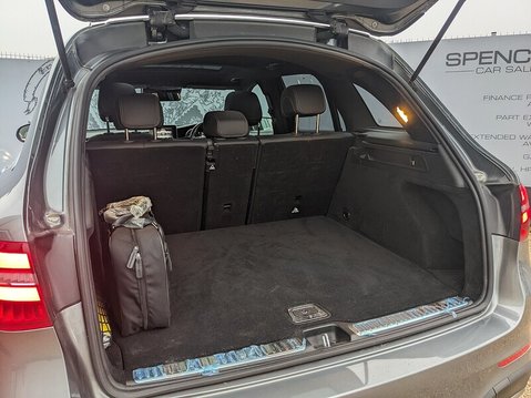 Mercedes-Benz GLC GLC 250 4MATIC AMG LINE PREMIUM 19