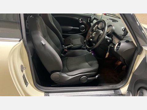 Mini Hatch 1.6 One Euro 5 3dr 6