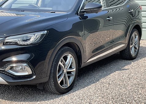 MG HS 1.5 T-GDI EXCLUSIVE PHEV 5
