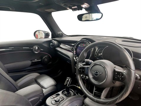 Mini Hatch Cooper SE 32.6kWh Level 3 Hatchback 3dr Electric Auto (184 ps) 12