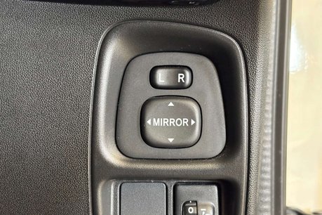 Toyota Aygo 1.0 VVT-i x-pure Hatchback 5dr Petrol Manual Euro 6 (68 ps) 47