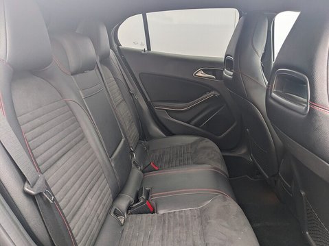 Mercedes-Benz GLA GLA200 CDI AMG Line 19