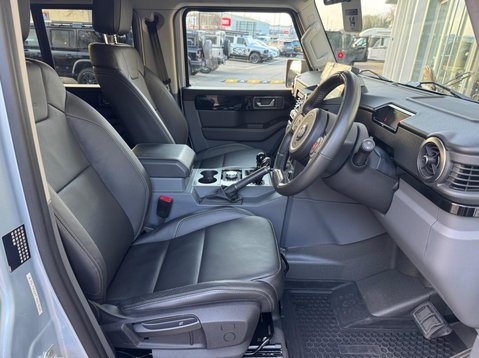 Ineos Grenadier FIELDMASTER EDITION 9