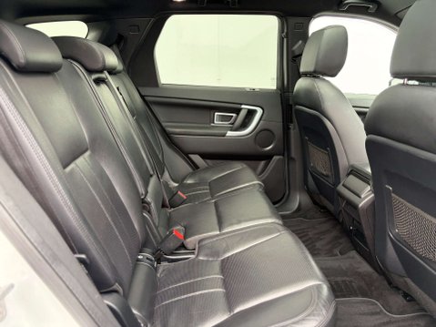 Land Rover Discovery Sport 2.0 Discovery Sport Black HSE TD4 Auto 4WD 5dr 26