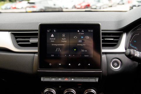 Renault Captur TECHNO E-TECH 22