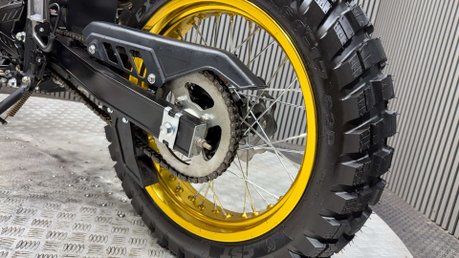 Bluroc Motorcycles Hero 2026 ONLY 10KM 1 OWNER ENDURO SCRAMBLER BIKE 125CC 41