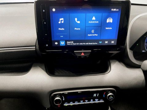 Toyota Yaris 1.5 VVT-h Design Hatchback 5dr Petrol Hybrid E-CVT Euro 6 (s/s) (116 ps) C 18