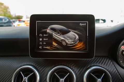 Mercedes-Benz A Class A 200 AMG LINE EXECUTIVE 34