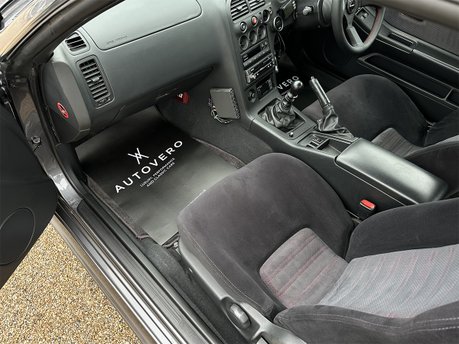 Nissan GT-R R33 V-Spec (Series 3) 44