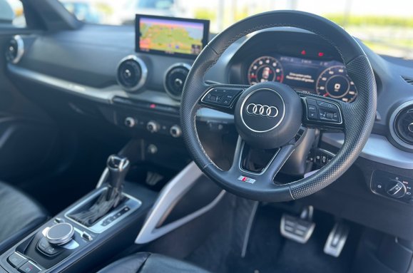Audi Q2 1.5 TFSI S LINE AUTOMATIC 17