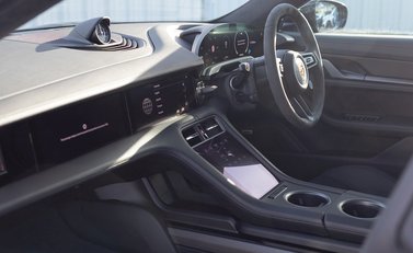 Porsche Taycan Turbo S 17