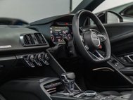 Audi R8 5.2 FSI V10 Spyder 2dr Petrol S Tronic quattro Euro 6 (s/s) (570 ps) 3