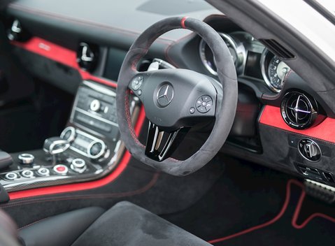 Mercedes-Benz SLS AMG Black Series 11