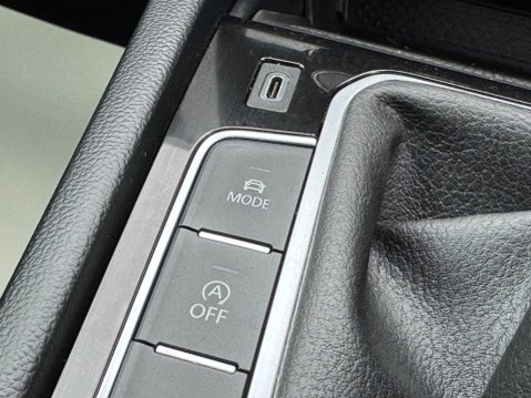 Volkswagen Passat 2.0 TDI EVO SE Nav Euro 6 (s/s) 5dr 29