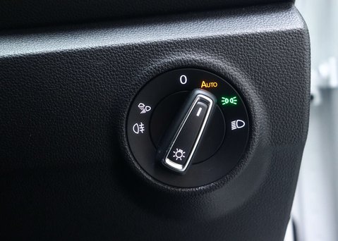 Volkswagen T-Roc 1.5 TSI R-Line Convertible 2dr Petrol Manual 2WD Euro 6 (s/s) (150 ps) 46