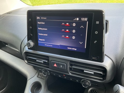 Vauxhall Combo 1.5 Turbo D 2300 Sportive L2 H1 Euro 6 (s/s) 4dr 21