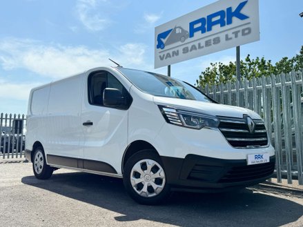 Renault Trafic 2.0 dCi Blue SL30 Advance Panel Van 5dr Diesel Manual L1 H1 Euro 6 (s/s) (1