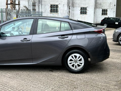 Toyota Prius VVT-I BUSINESS EDITION PLUS 25