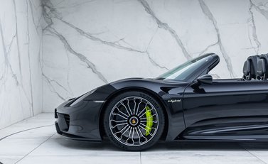 Porsche 918 Spyder 36